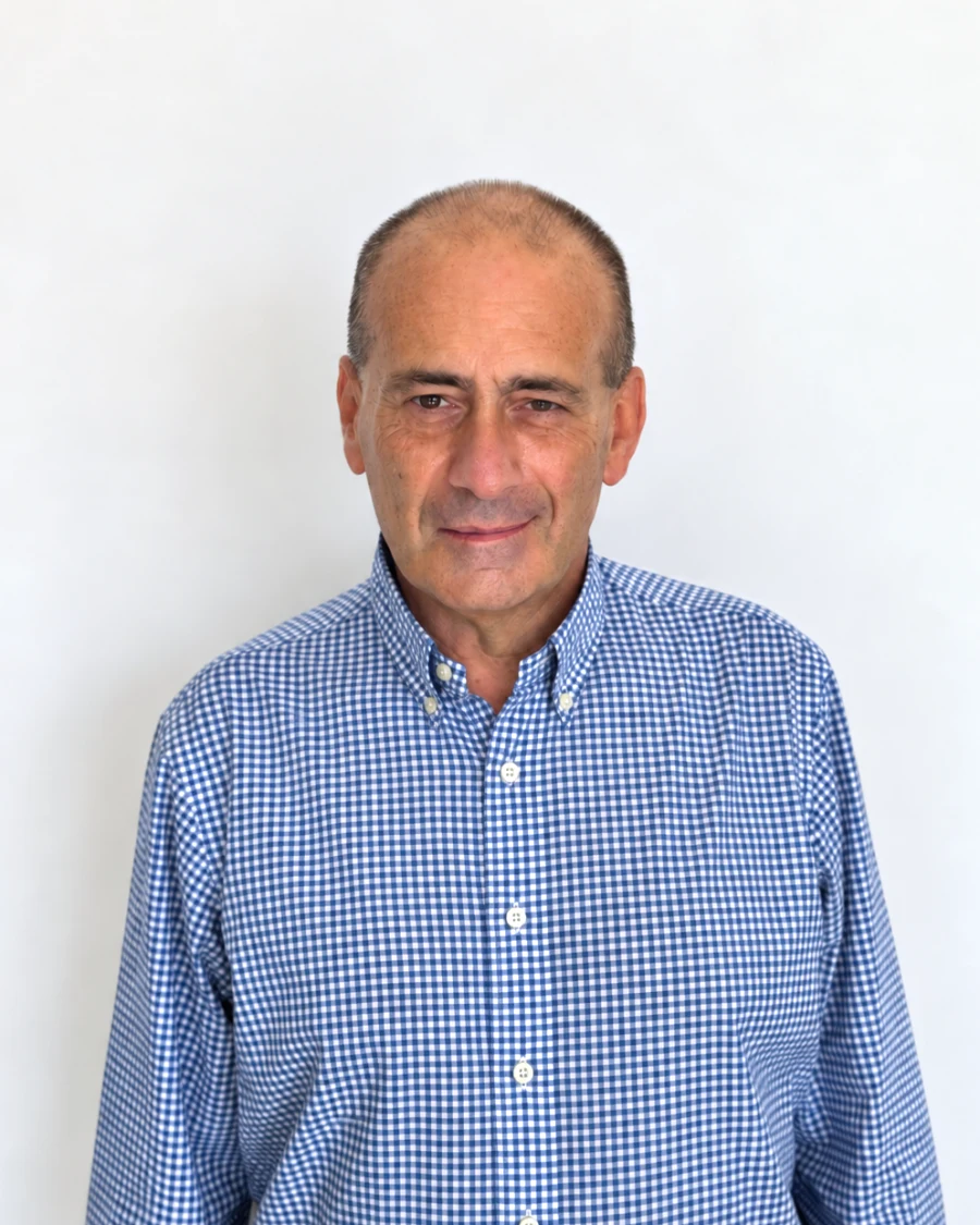 Ritratto di Antonio Marchesani, Tecnico amministrativo formazione